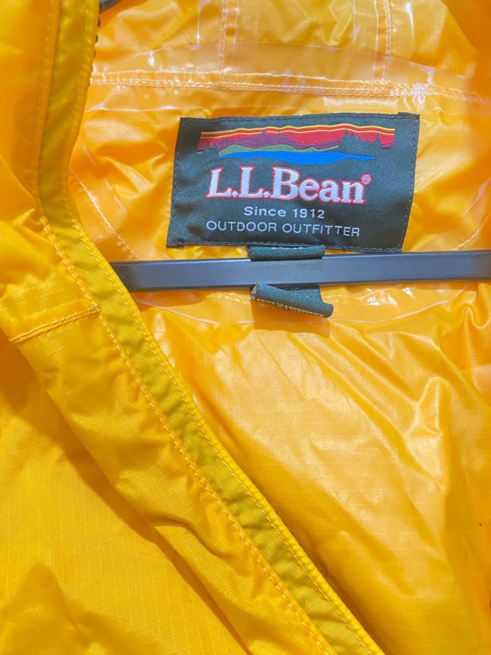 L.L. Bean raincoat Windbreaker Jacket mens large yellow nylon hood lightweight - Picture 5 of 6